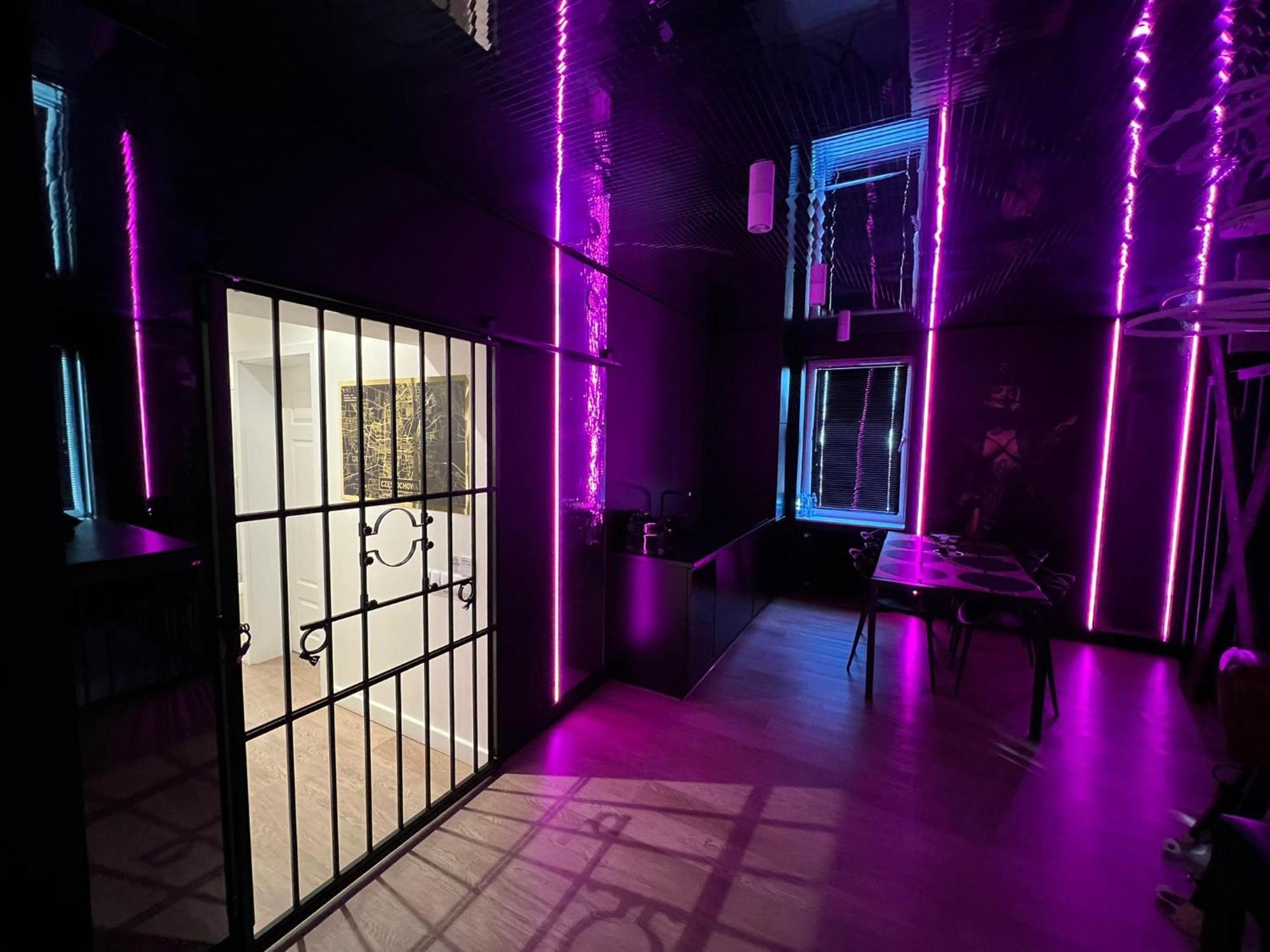 Bdsm Apartament Czestochowa Luxxx - Adults Only - Tylko Dla Doroslych Exteriör bild